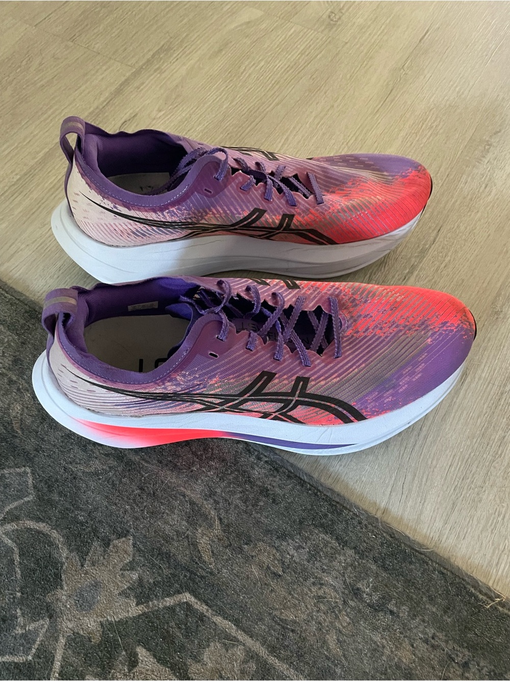 ASICS Megablast - Picture 3 of 4